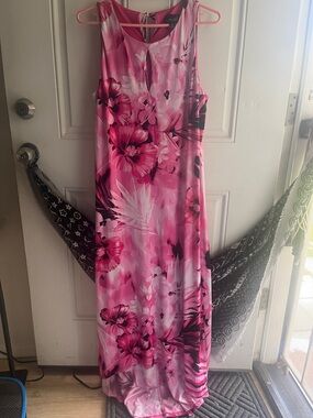 Connected Apparel high low stretchy cool floral print dress with cool keyhole